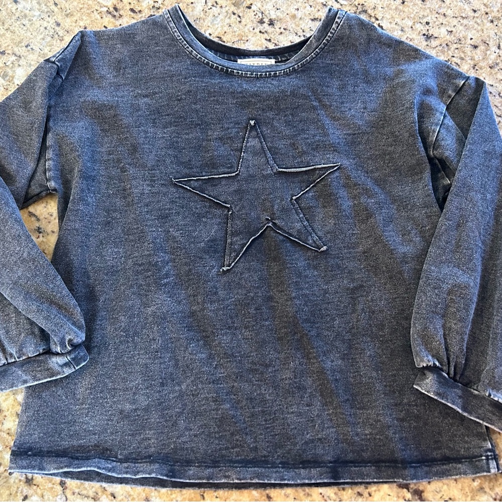 EUC Hayden Girls YM Black Wash Star Sweatshirt